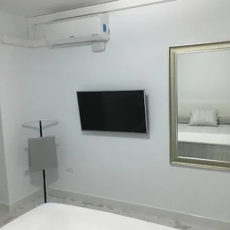 Edificio Albatros Apartment Radazul